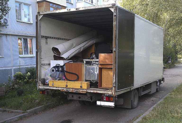 Заказ отдельной машины для отправки личныx вещей : Диван 2-местный, Тумба из Топков в Новосибирск