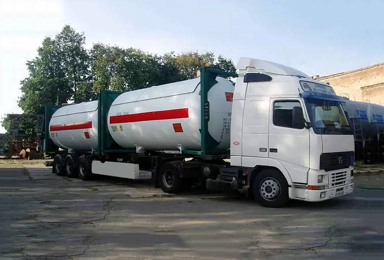 Сколько стоит автоперевозка спец. грузов И другого из Уфа в Матвеев Курган